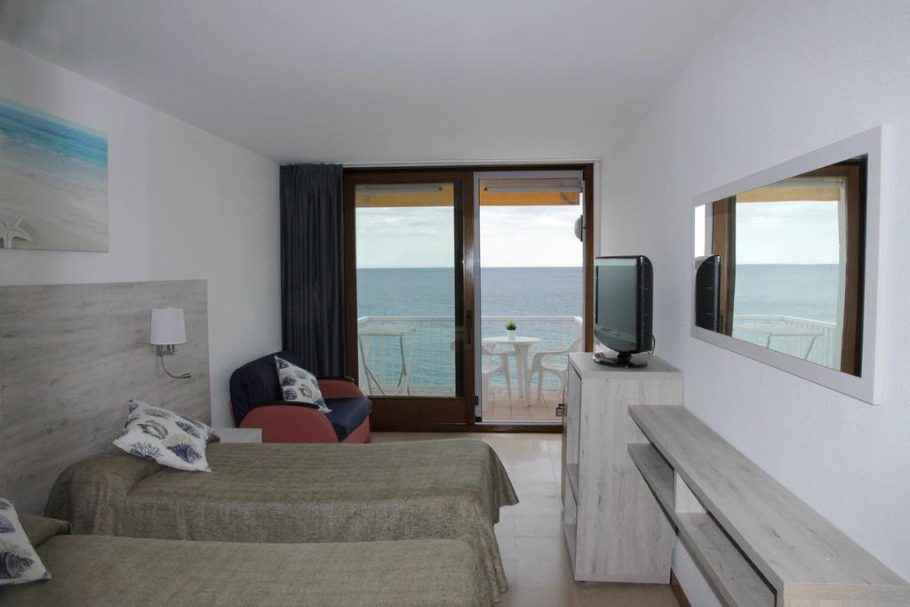 Hotel Maria Teresa Calonge  Exteriör bild